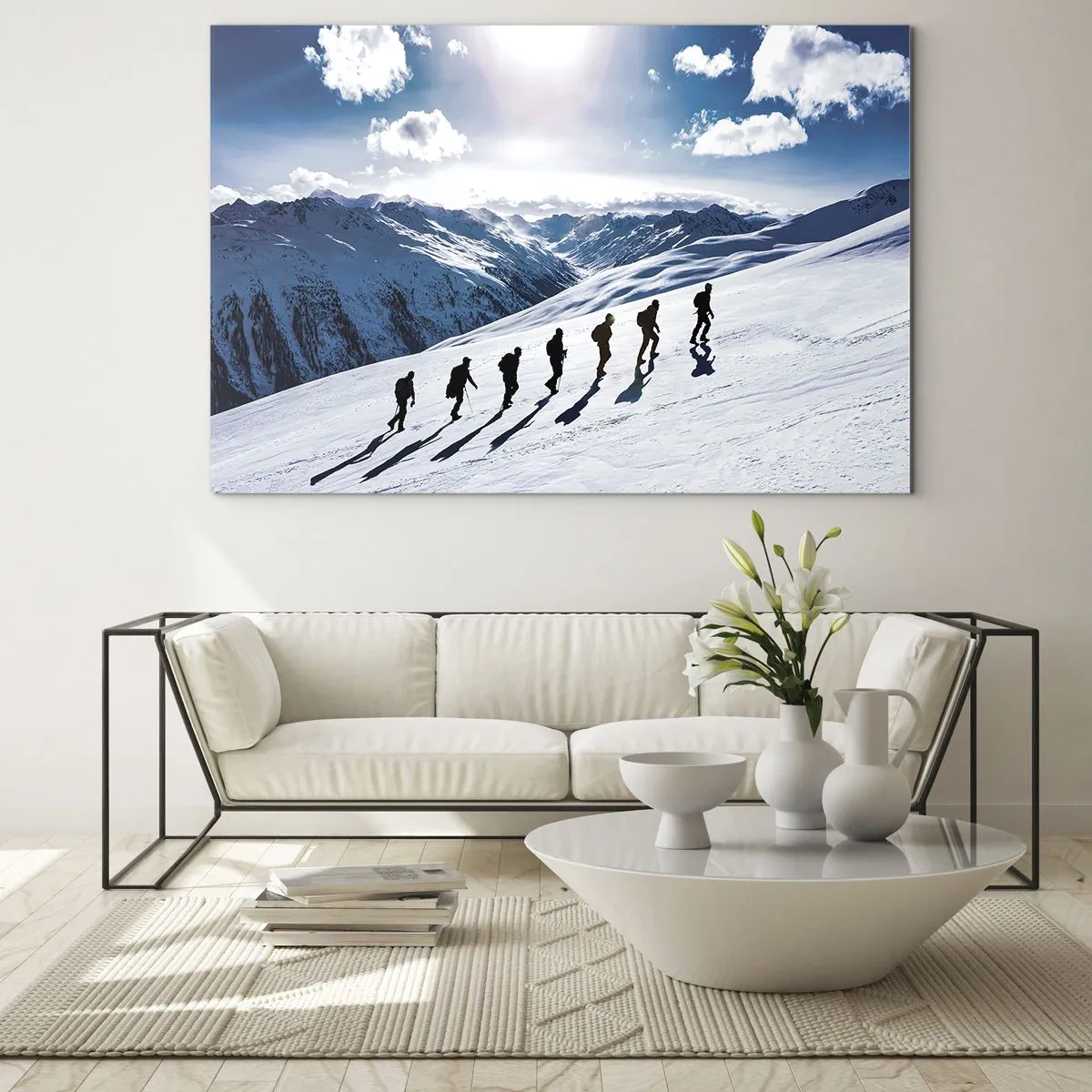 Obraz na skle - Skupinové lezení na zasněženém svahu v horách - 70x50cm - Tým dobývatelů - Moderní nástěnná dekorace do obývacího pokoje a ložnice ARTTOR