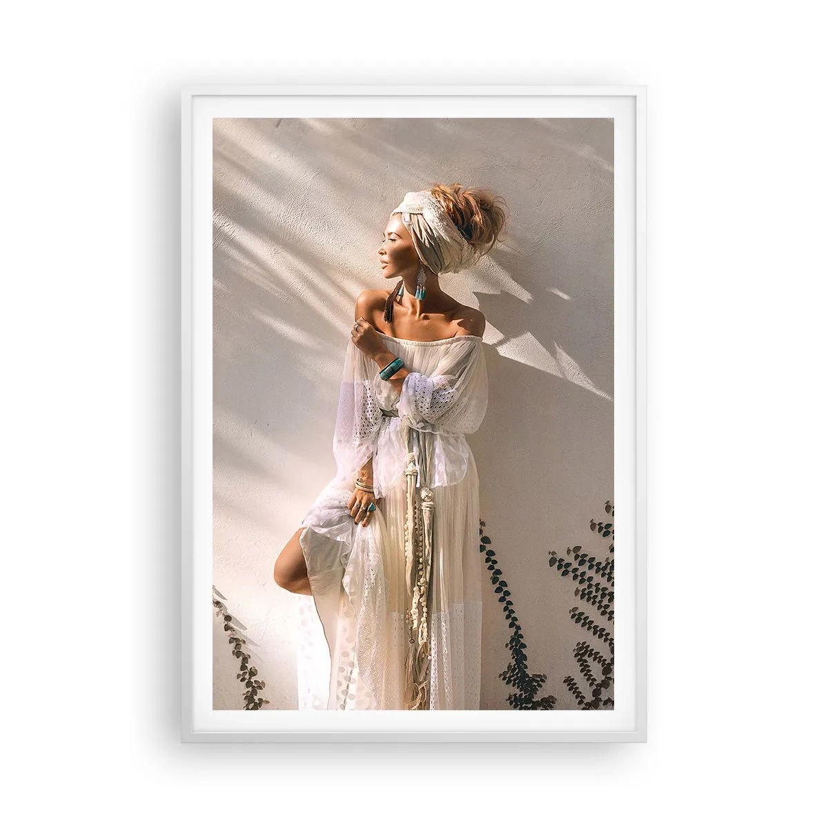 Plakát v bílém rámu - Slunce a dívka - 70x100 cm