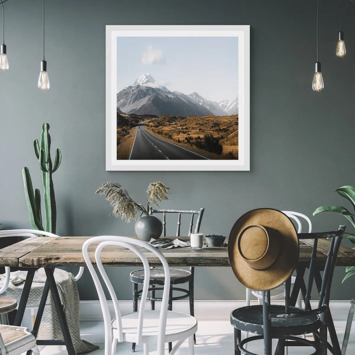 Plakát v bílém rámu - Cesta do srdce hor - 40x40 cm