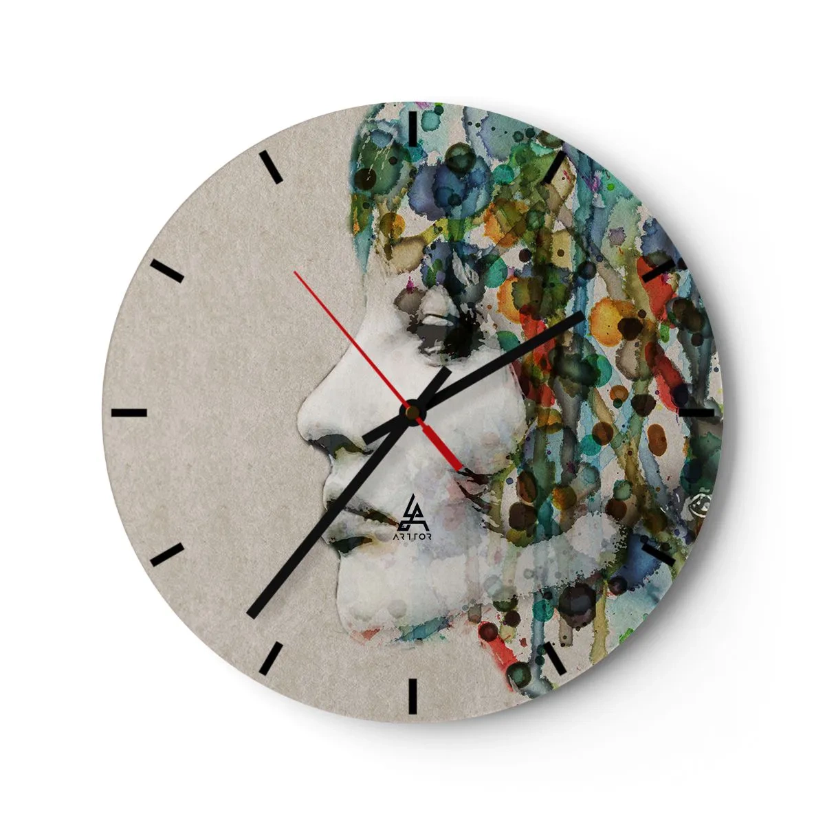 Nástěnné hodiny - Umělecký profil obličeje s barevnými akcenty na šedém pozadí - 30x30cm - Vynořila se z šedi - Moderní nástěnná dekorace do obývacího pokoje, kuchyně a ložnice ARTTOR