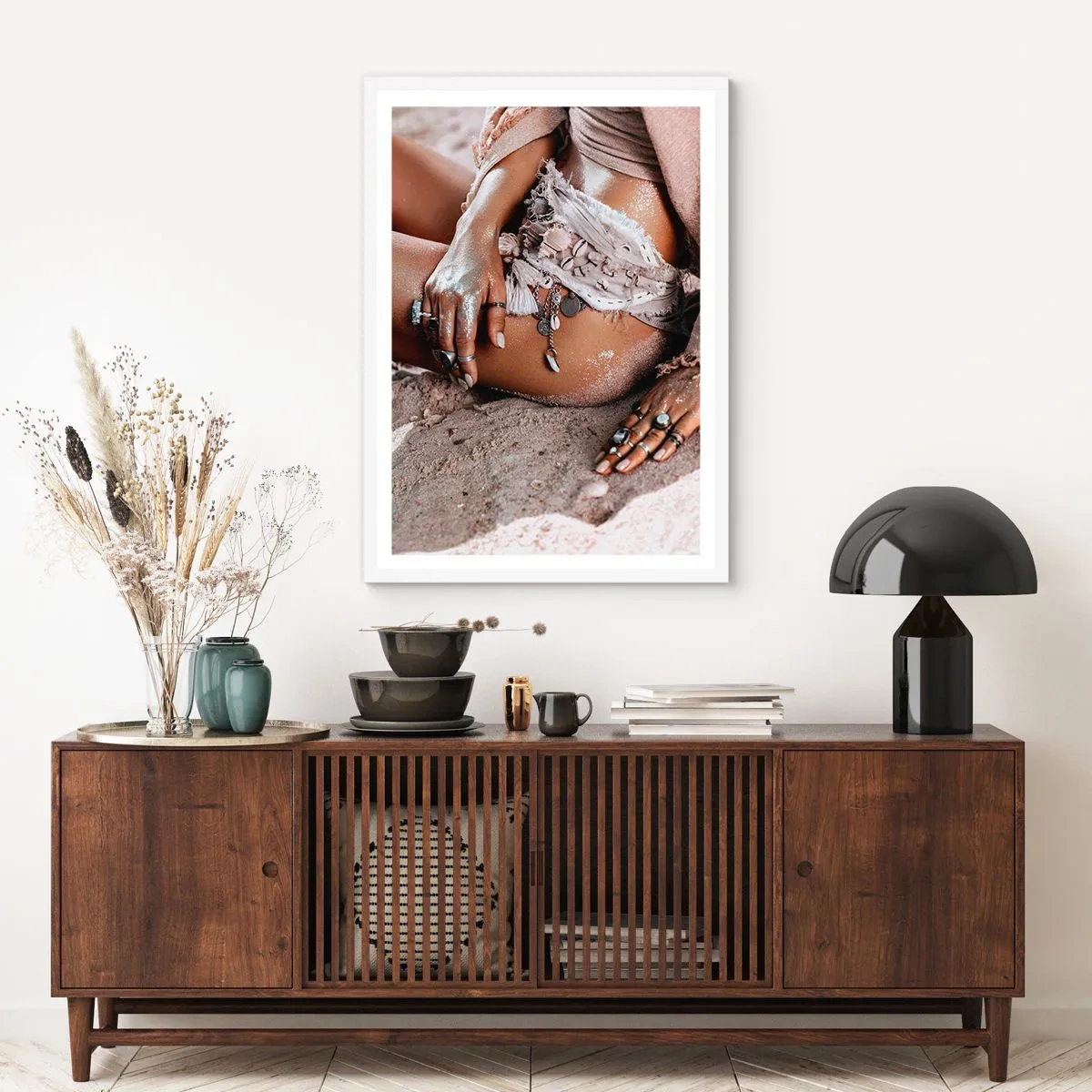 Plakát v bílém rámu - Vyplavena na břeh? - 70x100 cm