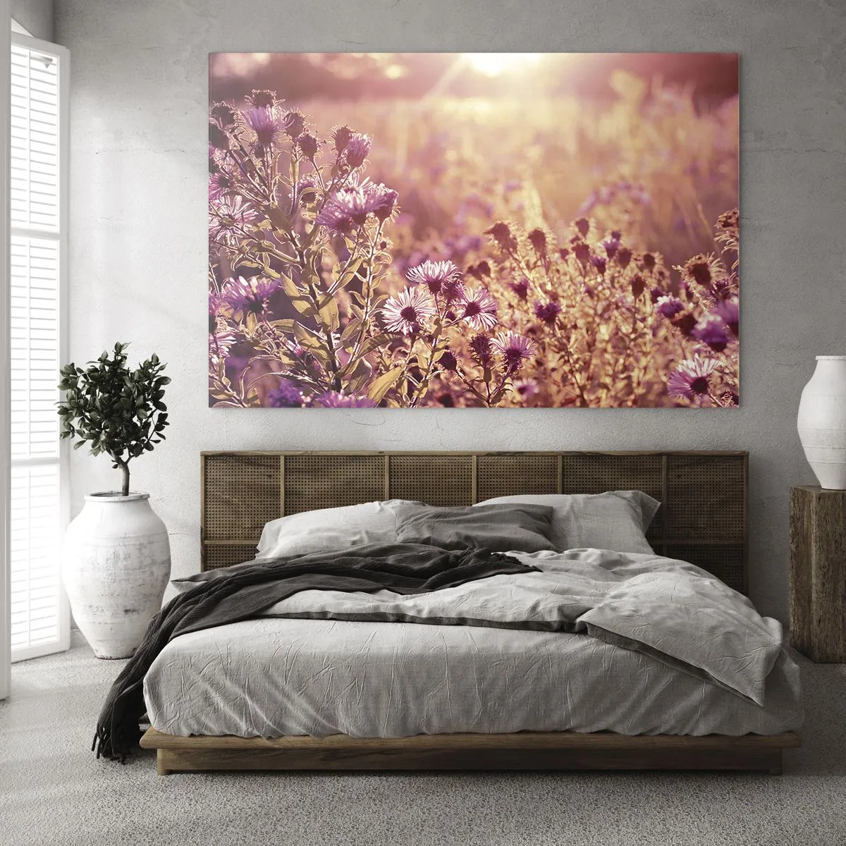 Obraz na skle - Fialové květy na louce ve světle zapadajícího slunce - 70x50cm - Než skončí léto - Moderní nástěnná dekorace do obývacího pokoje a ložnice ARTTOR