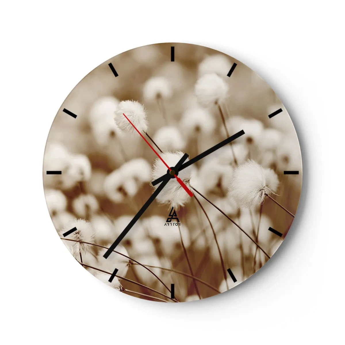 Nástěnné hodiny - Nadýchané bílé rostliny proti mlhavé sépiové louce - 30x30cm - Chlupatý lán - Moderní nástěnná dekorace do obývacího pokoje, kuchyně a ložnice ARTTOR