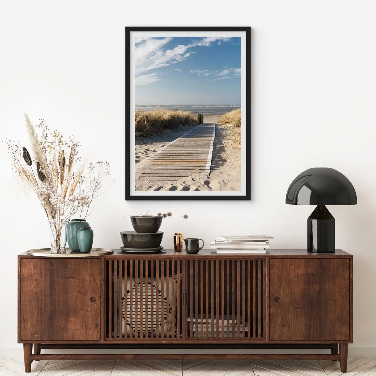 Plakát v černém rámu - Za dunou, v šumění trávy - 61x91 cm