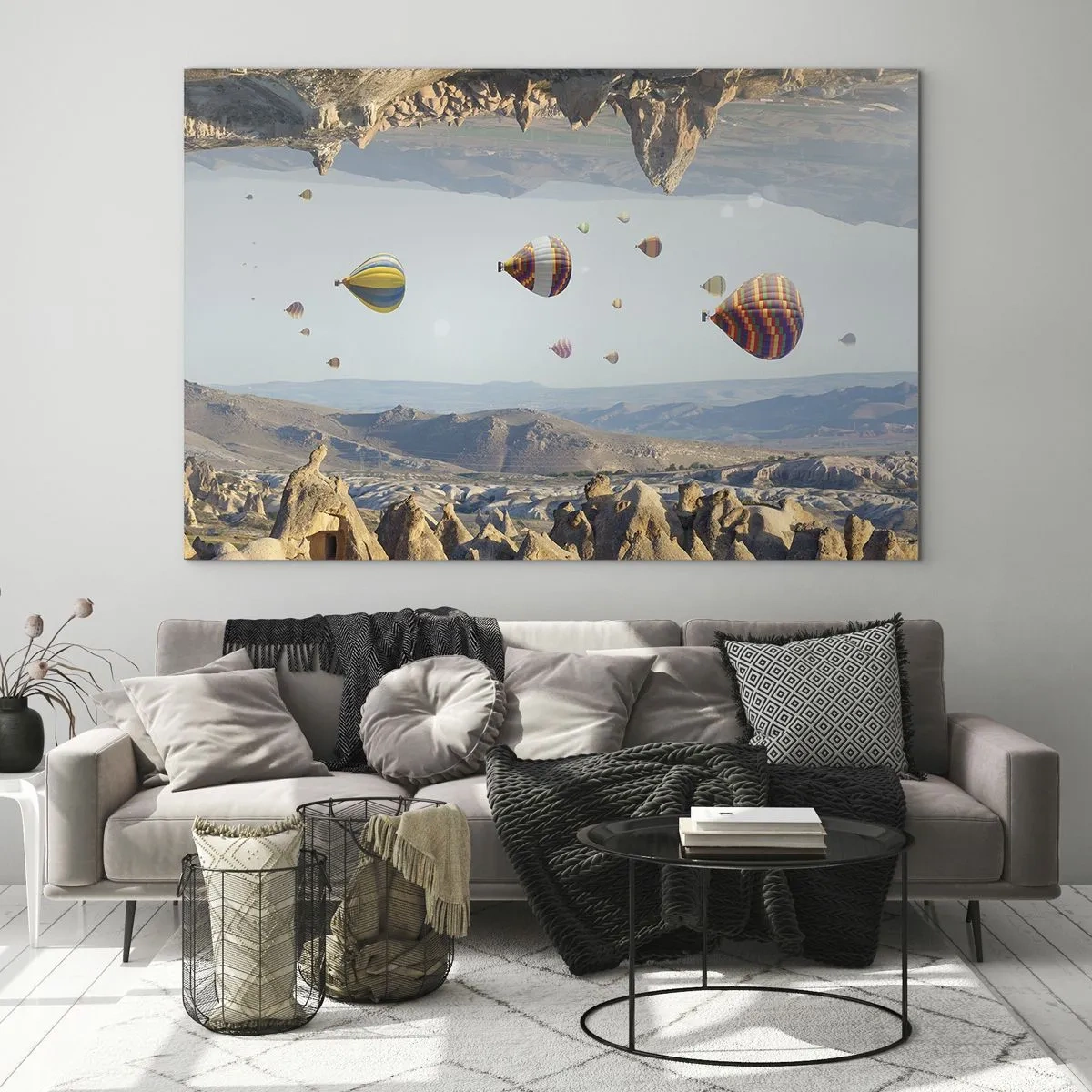Obraz na skle - Barevné balóny nad skalnatou krajinou Kappadokie - 70x50cm - Zde je možné vše - Moderní nástěnná dekorace do obývacího pokoje a ložnice ARTTOR