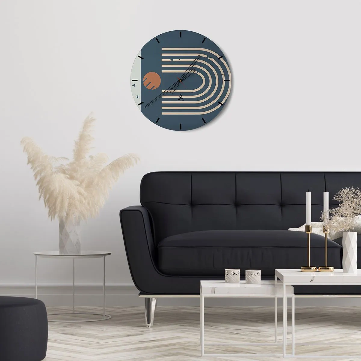 Nástěnné hodiny - Abstraktní geometrický vzor v odstínech tmavě modré a béžové - 30x30cm - Geometrie v námořnické modři - Moderní nástěnná dekorace do obývacího pokoje, kuchyně a ložnice ARTTOR