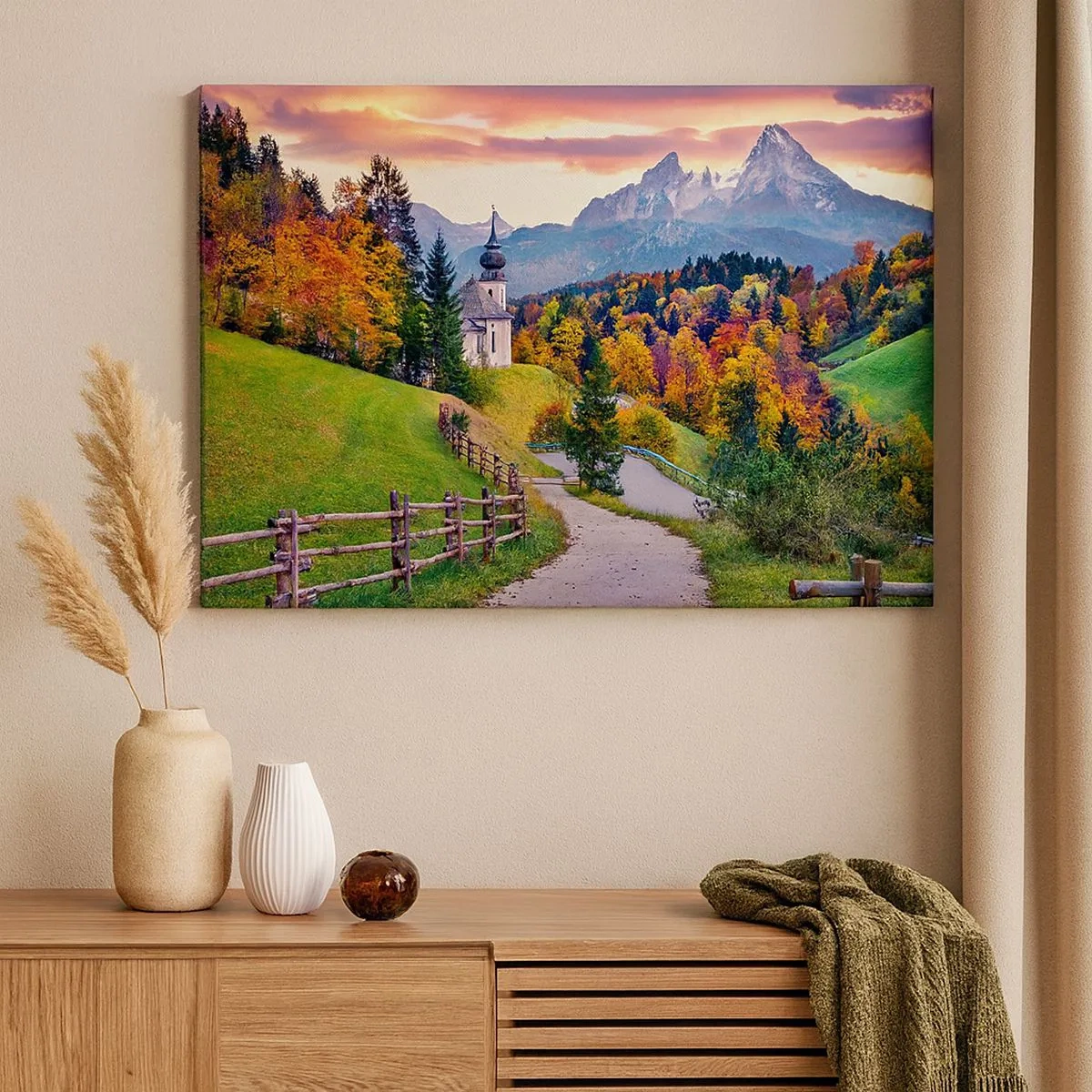 Obraz na plátně - Podzimní horská krajina s kaplí a západem slunce - 70x50cm - Naprosto ideální krajina - Moderní nástěnná dekorace do obývacího pokoje a ložnice ARTTOR