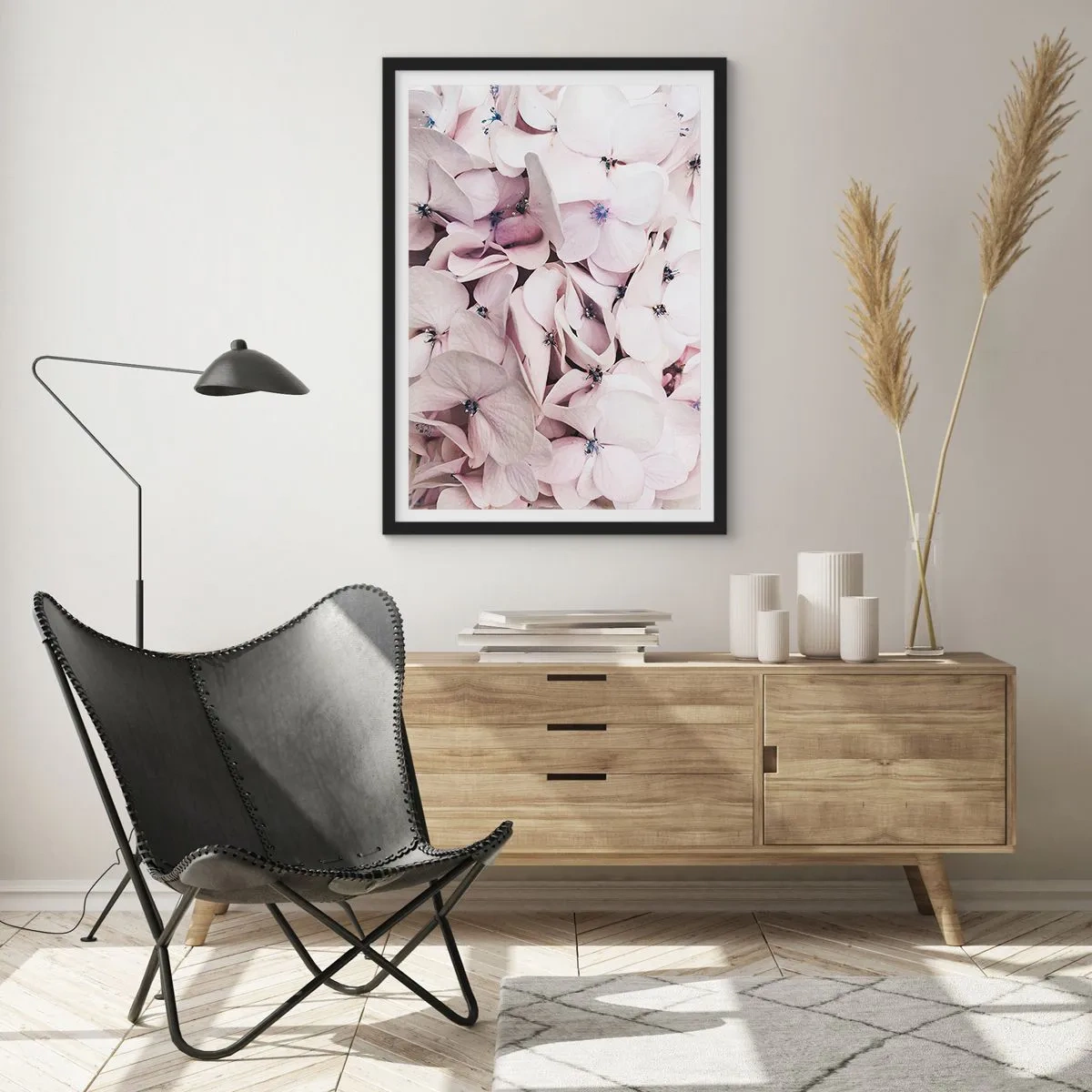 Plakát v černém rámu - Jemné pastelové hortenzie detail - 50x70cm - V záplavě květin - Moderní nástěnná dekorace do obývacího pokoje a ložnice ARTTOR