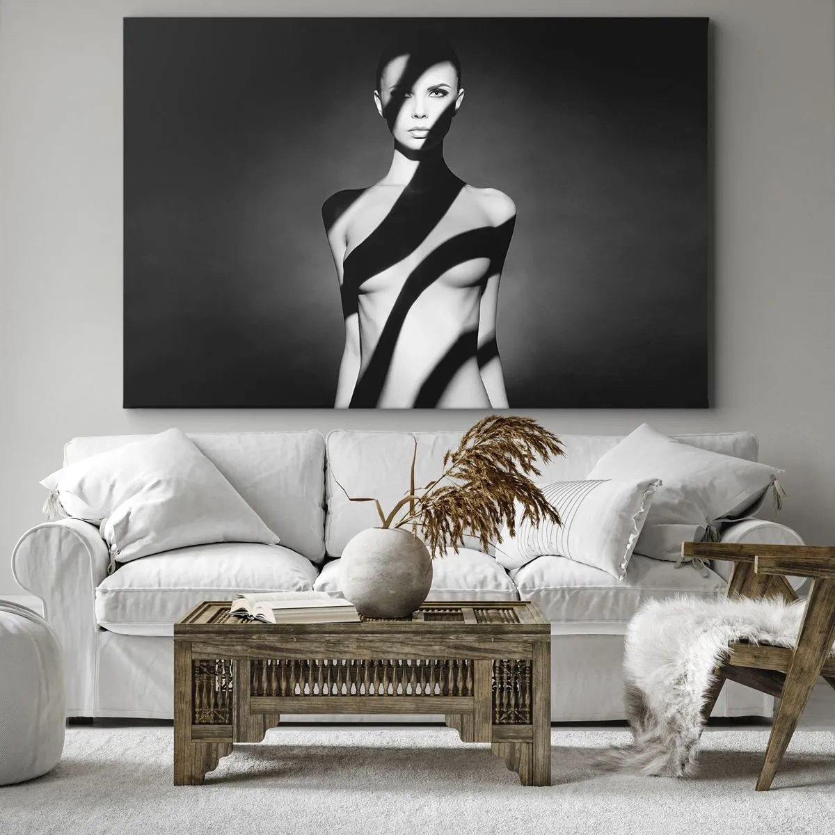 Obraz na plátně - Černobílý portrét ženy ve světle a stínu - 70x50cm - V záři i ve stínu - Moderní nástěnná dekorace do obývacího pokoje a ložnice ARTTOR