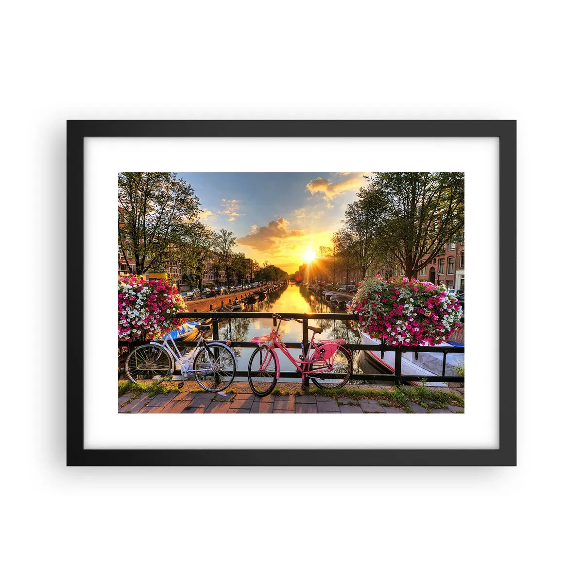 Plakát v černém rámu - Jarní ráno v Amsterdamu - 40x30 cm