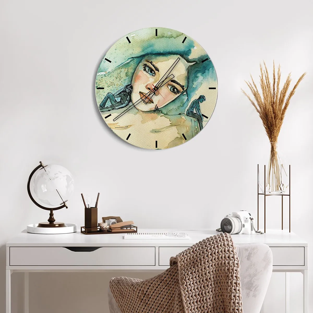 Nástěnné hodiny - Umělecký portrét ženy a siluety v odstínech modré - 30x30cm - Am I blue? - Moderní nástěnná dekorace do obývacího pokoje, kuchyně a ložnice ARTTOR