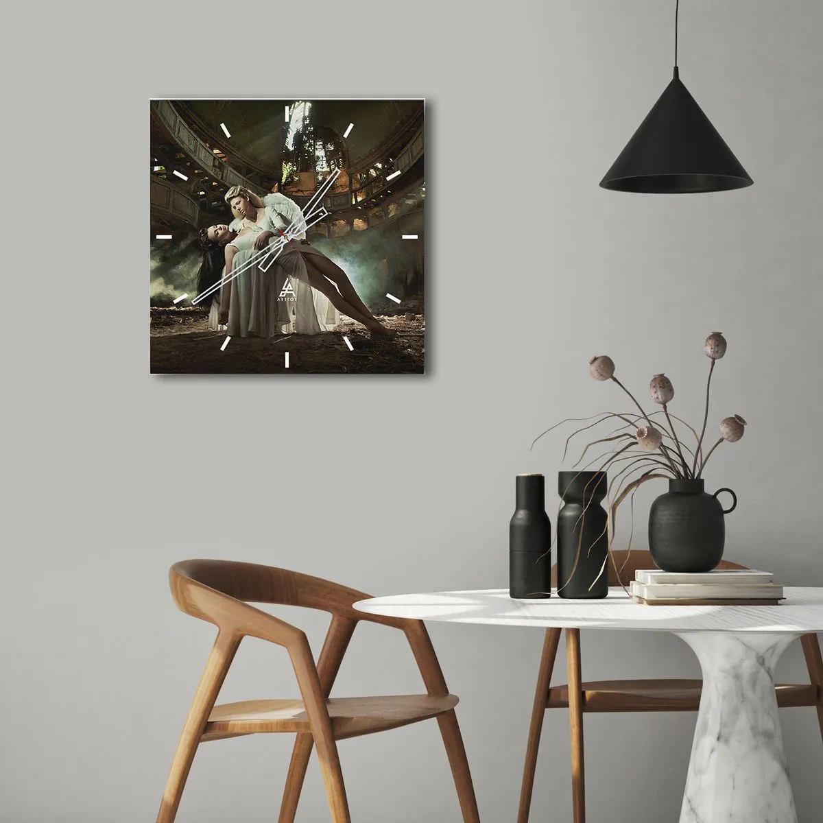 Nástěnné hodiny - Duch starého divadla - 30x30 cm