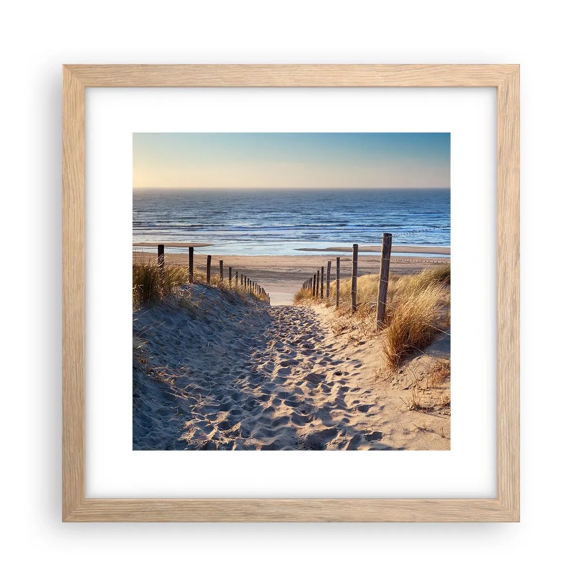 Plakát v rámu světlý dub - Šumění moře, zpěv ptáků, divoká pláž uprostřed trávy… - 30x30 cm