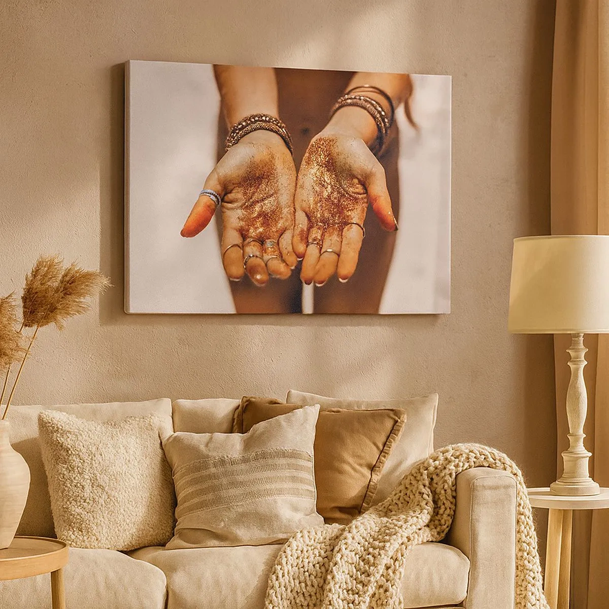 Obraz na plátně - Detail rukou s třpytkami v teplých odstínech - 70x50cm - Dárek pro tebe - Moderní nástěnná dekorace do obývacího pokoje a ložnice ARTTOR