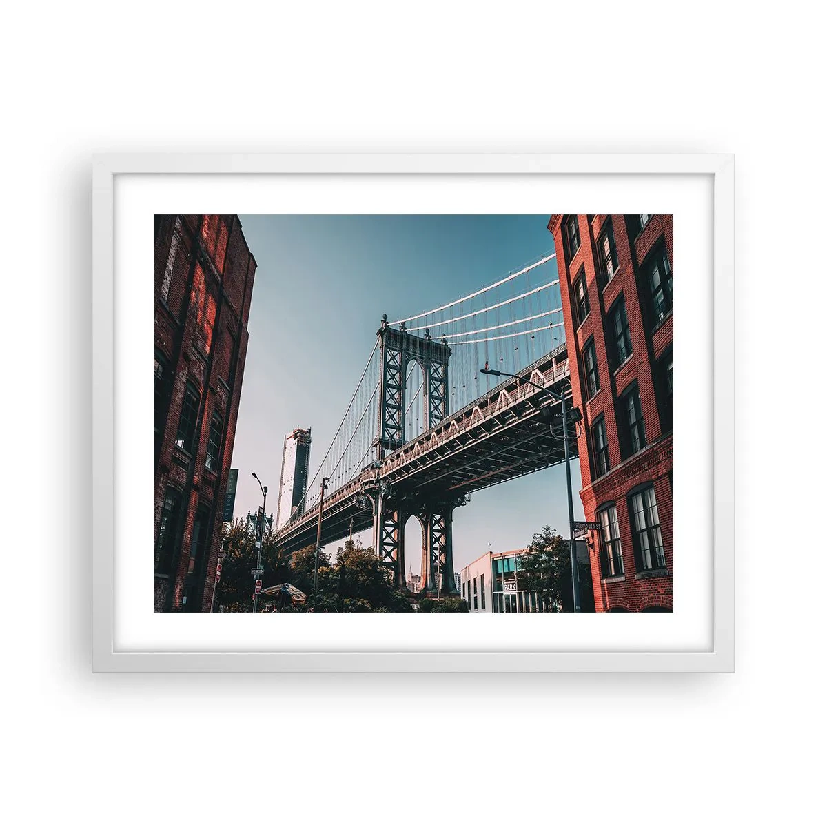 Plakát v bílém rámu - Nad vlnami města - 50x40 cm