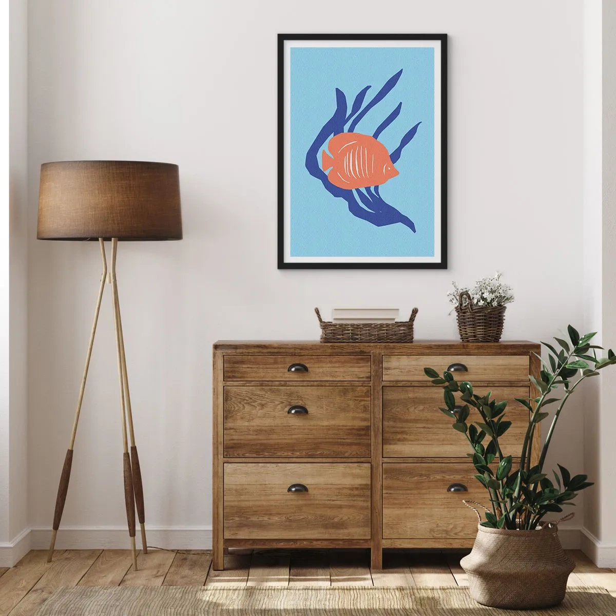 Plakát v černém rámu - Tropické ryby mezi mořskými rostlinami - 50x70cm - Obyvatelka korálových vod - Moderní nástěnná dekorace do obývacího pokoje a ložnice ARTTOR