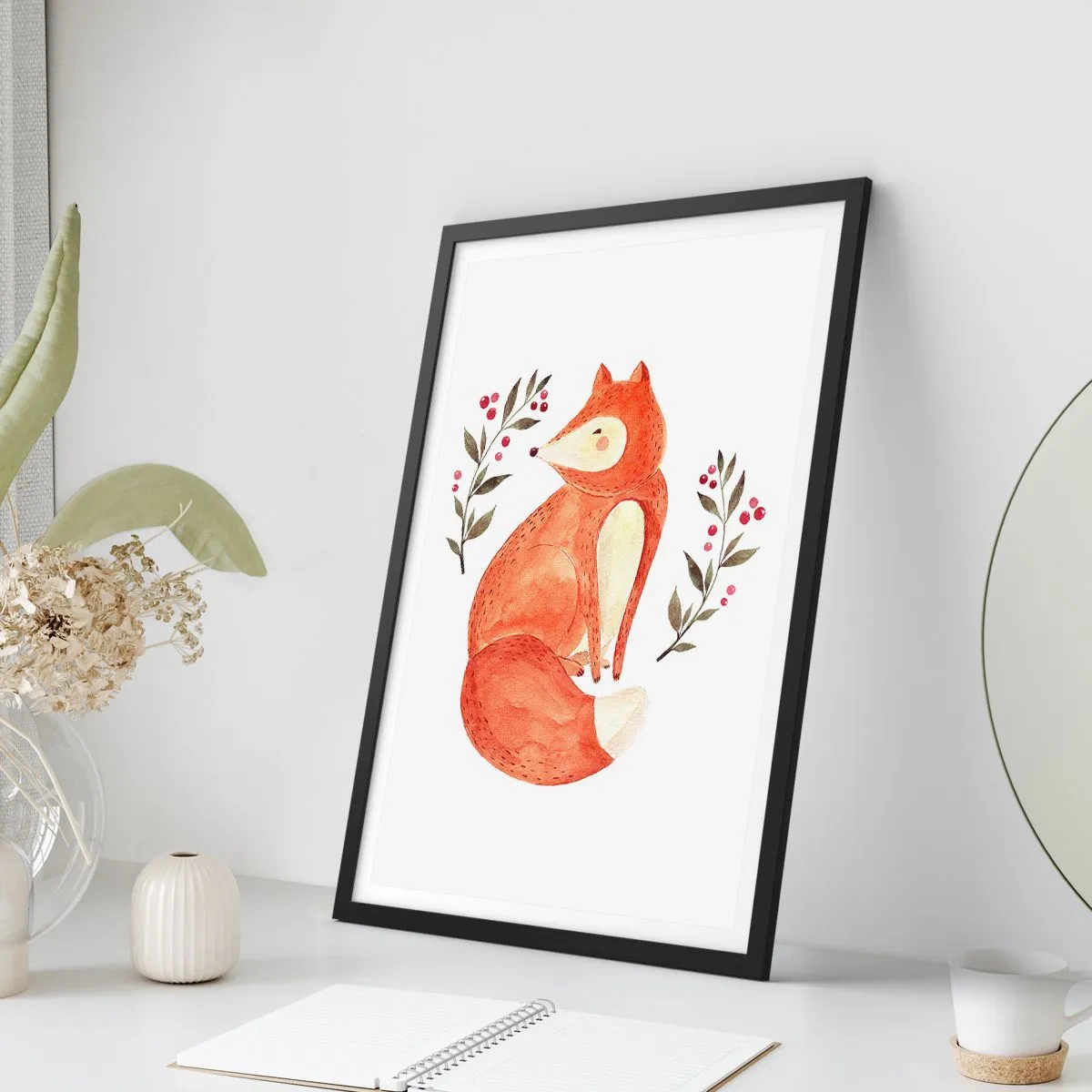 Plakát v černém rámu - Ilustrace lišky obklopené větvemi s červeným ovocem - 50x70cm - Malý zrzek - Moderní nástěnná dekorace do obývacího pokoje a ložnice ARTTOR