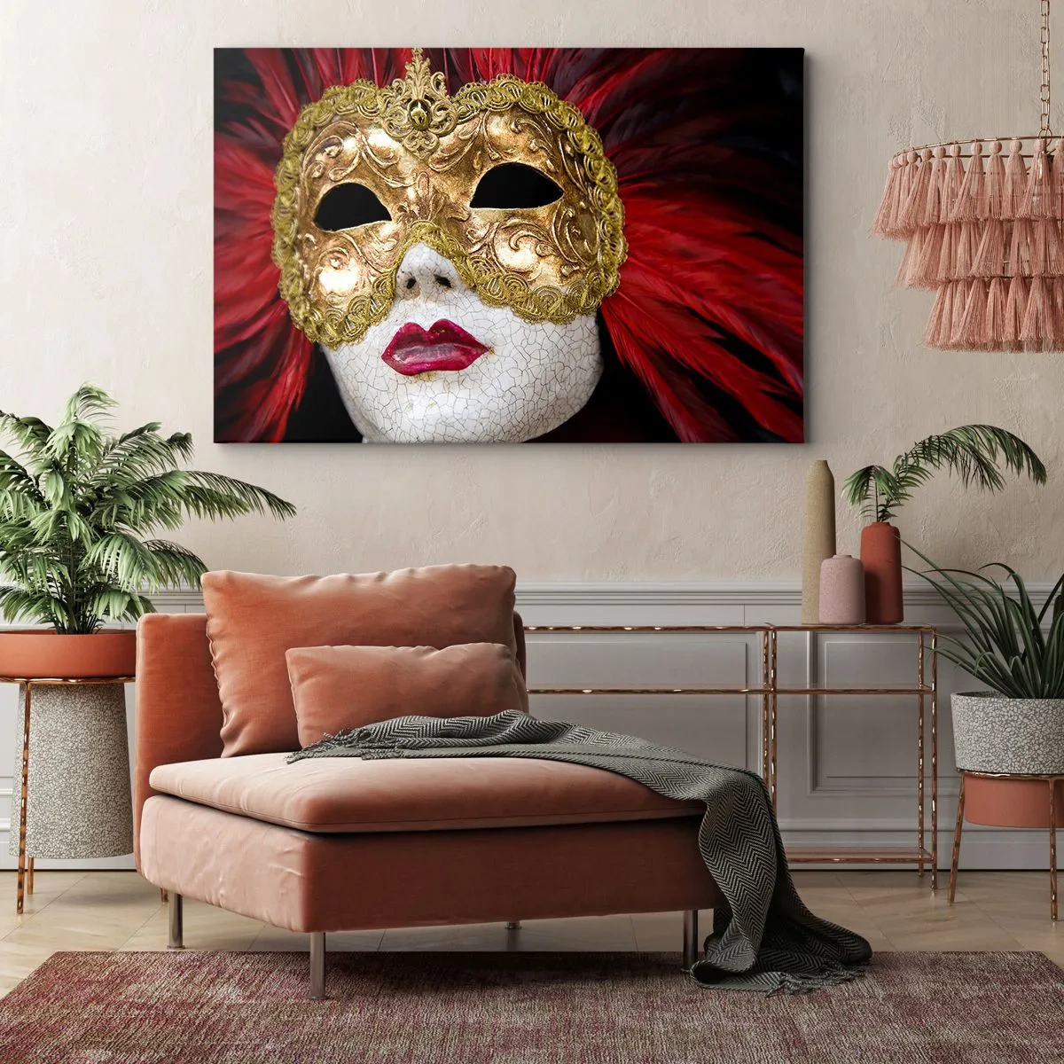 Obraz na plátně - Zlatá benátská maska s červeným peřím - 70x50cm - Slib karnevalového dobrodružství - Moderní nástěnná dekorace do obývacího pokoje a ložnice ARTTOR