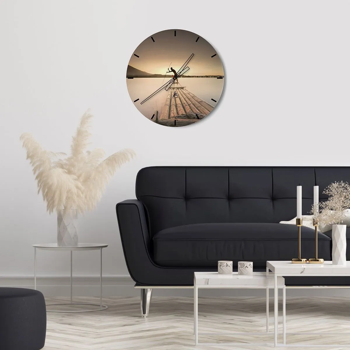 Nástěnné hodiny - Muž na bambusovém voru při západu slunce - 30x30cm - Před odpočinkem - Moderní nástěnná dekorace do obývacího pokoje, kuchyně a ložnice ARTTOR