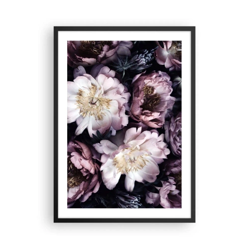 Plakát v černém rámu - Jemné květy pivoňky v tlumených barvách - 50x70cm - Kytice ve starém stylu - Moderní nástěnná dekorace do obývacího pokoje a ložnice ARTTOR