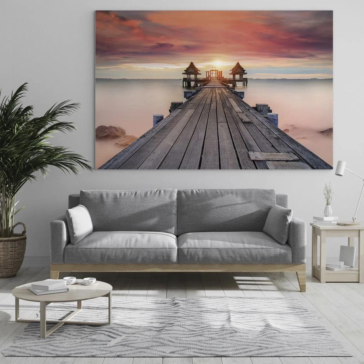 Obraz na skle - Dřevěné molo vedoucí k altánům u vody při západu slunce - 70x50cm - Západ na východě - Moderní nástěnná dekorace do obývacího pokoje a ložnice ARTTOR