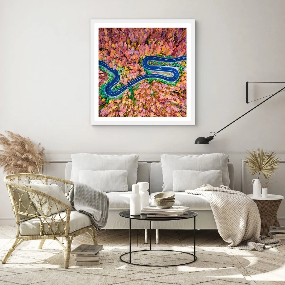 Plakát v bílém rámu - Klikatá cesta lesem - 60x60 cm