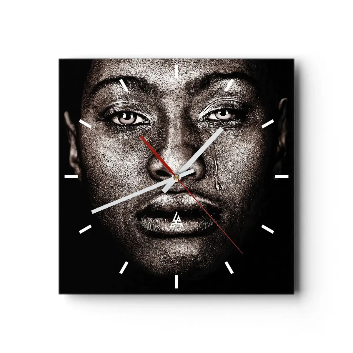 Nástěnné hodiny - Jedna slza - 30x30 cm