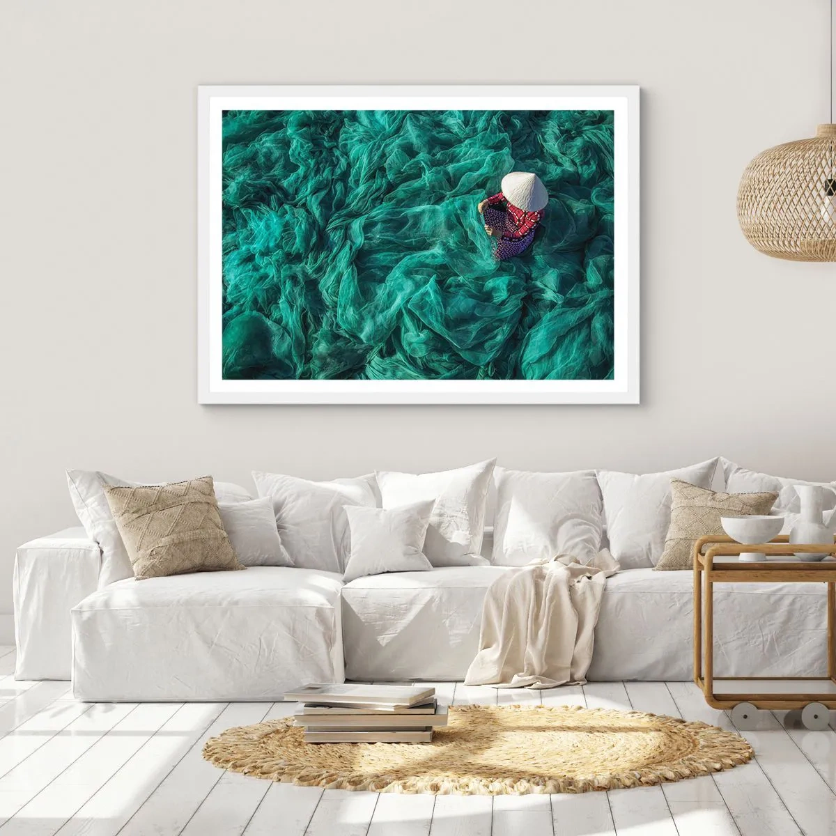 Plakát v bílém rámu - V moři sítí - 91x61 cm