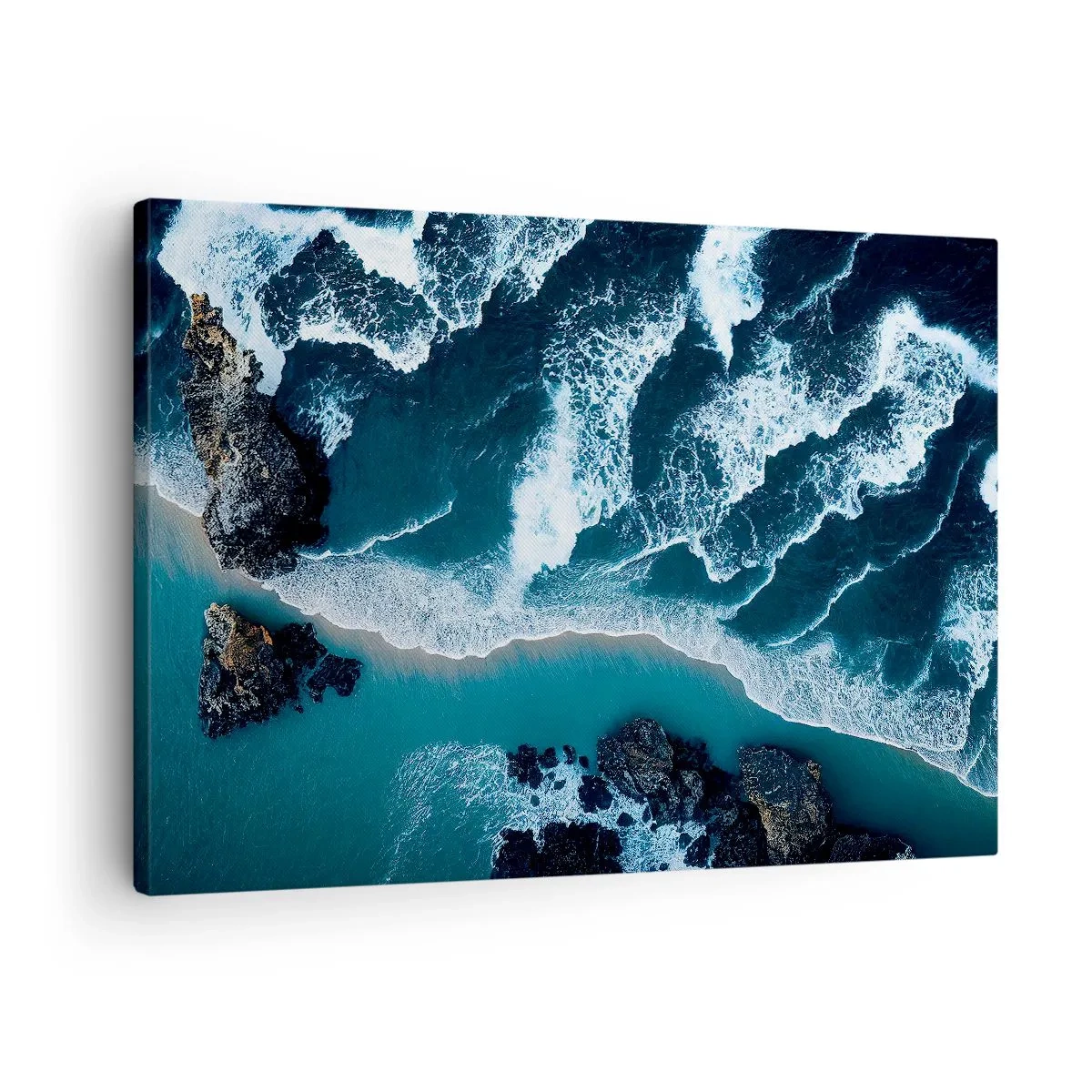 Obraz na plátně - Letecký pohled na vlny tříštící se o břeh - 70x50cm - Zahalené do vln - Moderní nástěnná dekorace do obývacího pokoje a ložnice ARTTOR