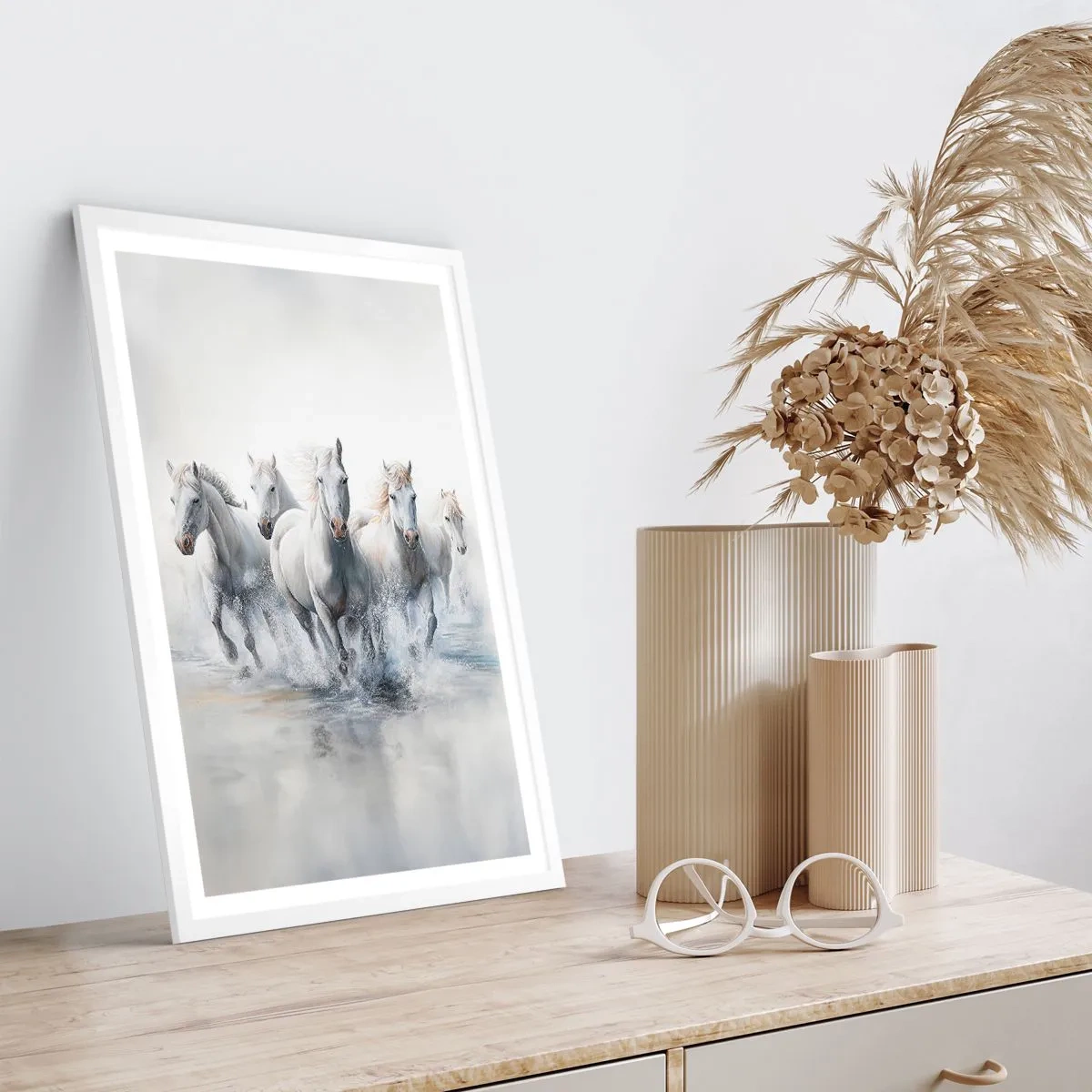 Plakát v bílém rámu - Bílá magie - 61x91 cm