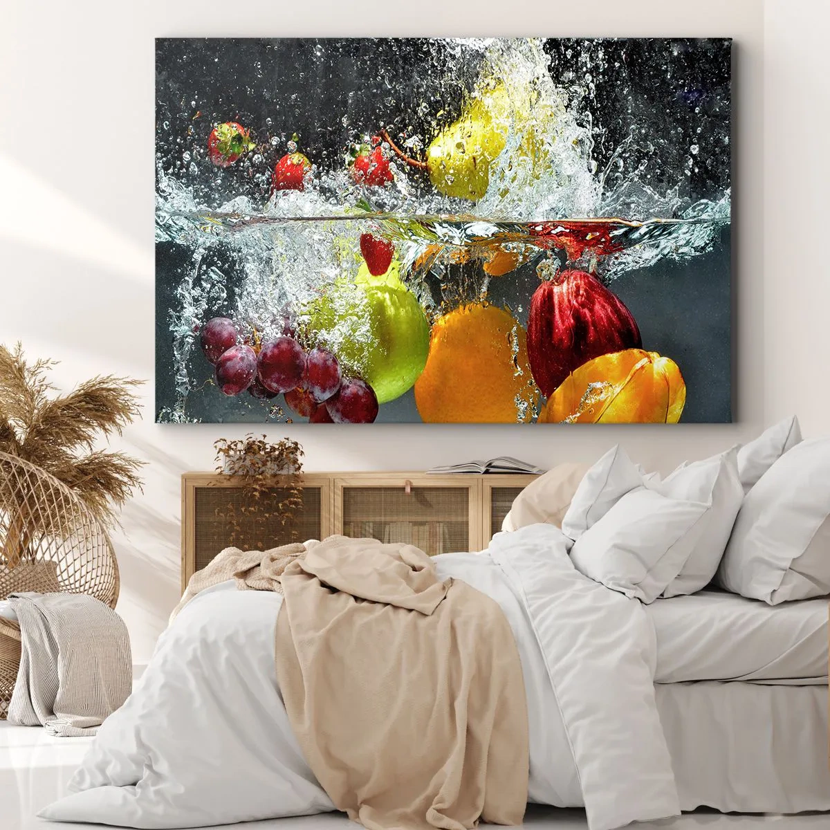 Obraz na plátně - Barevné ovoce ve vodě během dynamického ponoření - 70x50cm - Ovocné osvěžení - Moderní nástěnná dekorace do obývacího pokoje a ložnice ARTTOR