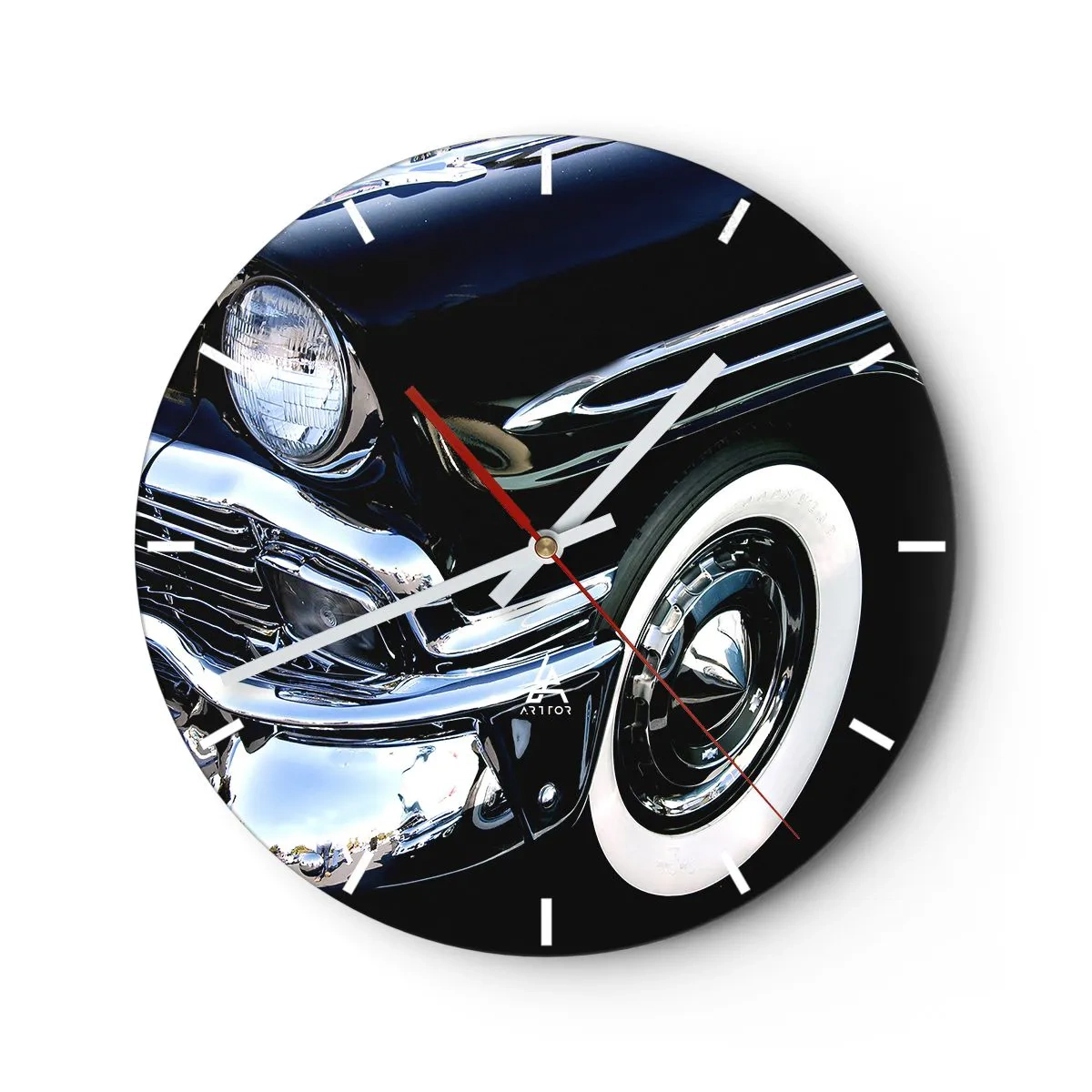 Nástěnné hodiny - Lesklé černé retro auto s klasickým stylem - 30x30cm - Klasika v stříbrné, černé a bílé - Moderní nástěnná dekorace do obývacího pokoje, kuchyně a ložnice ARTTOR