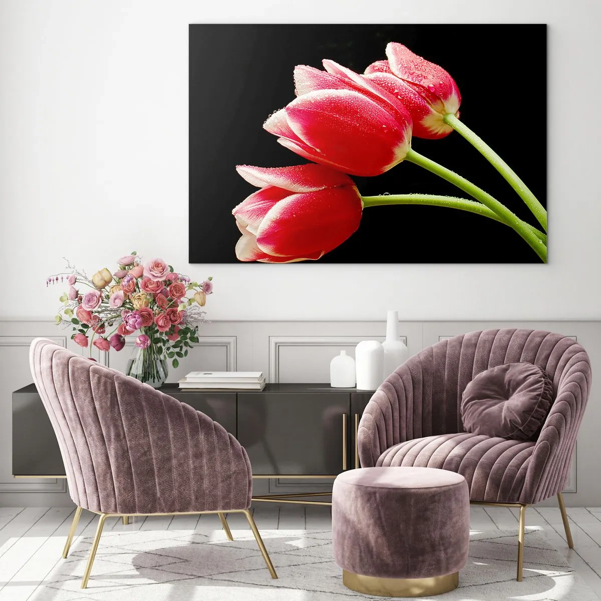 Obraz na skle - Červené tulipány s kapkami rosy na černém pozadí - 70x50cm - Slib čisté lásky - Moderní nástěnná dekorace do obývacího pokoje a ložnice ARTTOR