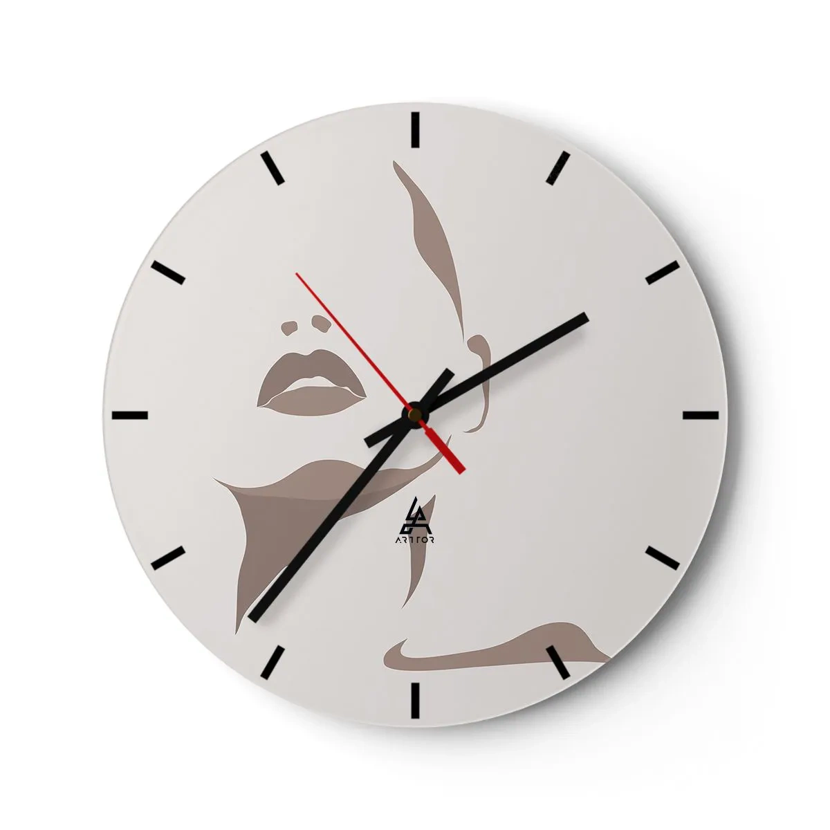 Nástěnné hodiny - Minimalistický portrét ženy v odstínech béžové. - 30x30cm - Stvořená ze světla a stínu - Moderní nástěnná dekorace do obývacího pokoje, kuchyně a ložnice ARTTOR