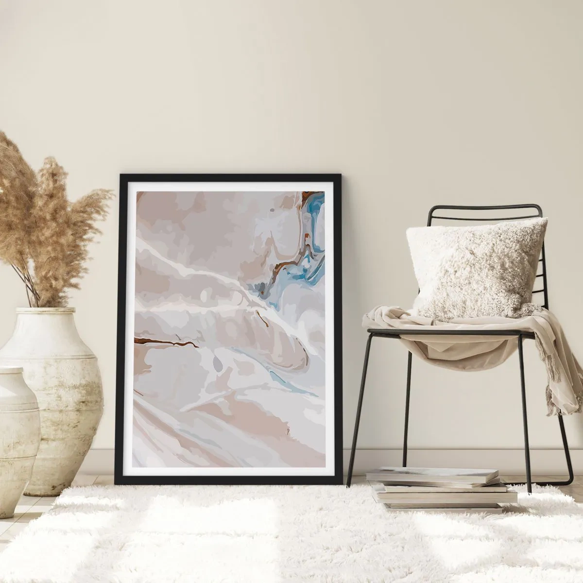 Plakát v černém rámu - Mramorový vzor v jemných béžových a modrých odstínech - 50x70cm - Modré meandry pod bílou - Moderní nástěnná dekorace do obývacího pokoje a ložnice ARTTOR