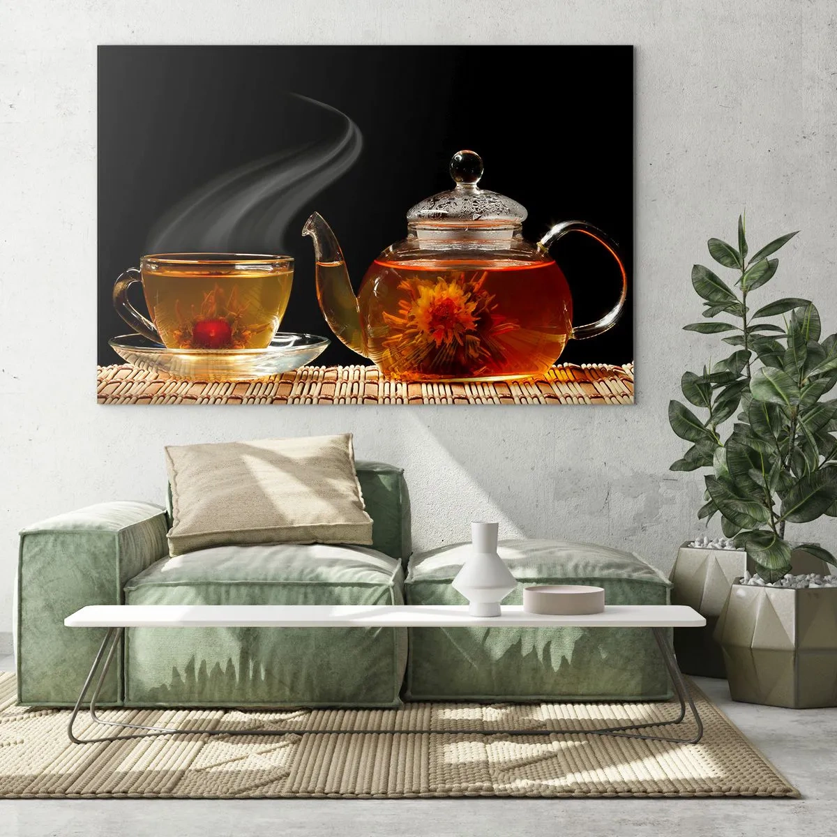 Obraz na skle - Skleněný džbán a šálek čaje s květinou na černém pozadí - 70x50cm - Magie a umění vaření čaje - Moderní nástěnná dekorace do obývacího pokoje a ložnice ARTTOR