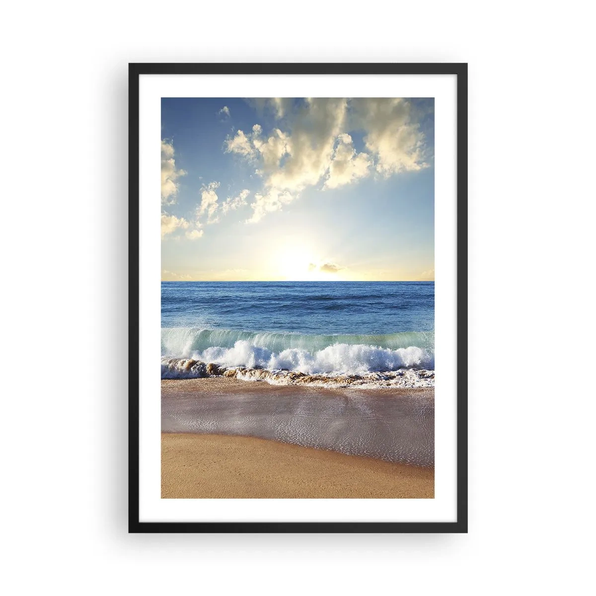 Plakát v černém rámu - Pláž s vlnami a slunečným horizontem - 50x70cm - Pohyb a nehybnost zároveň - Moderní nástěnná dekorace do obývacího pokoje a ložnice ARTTOR