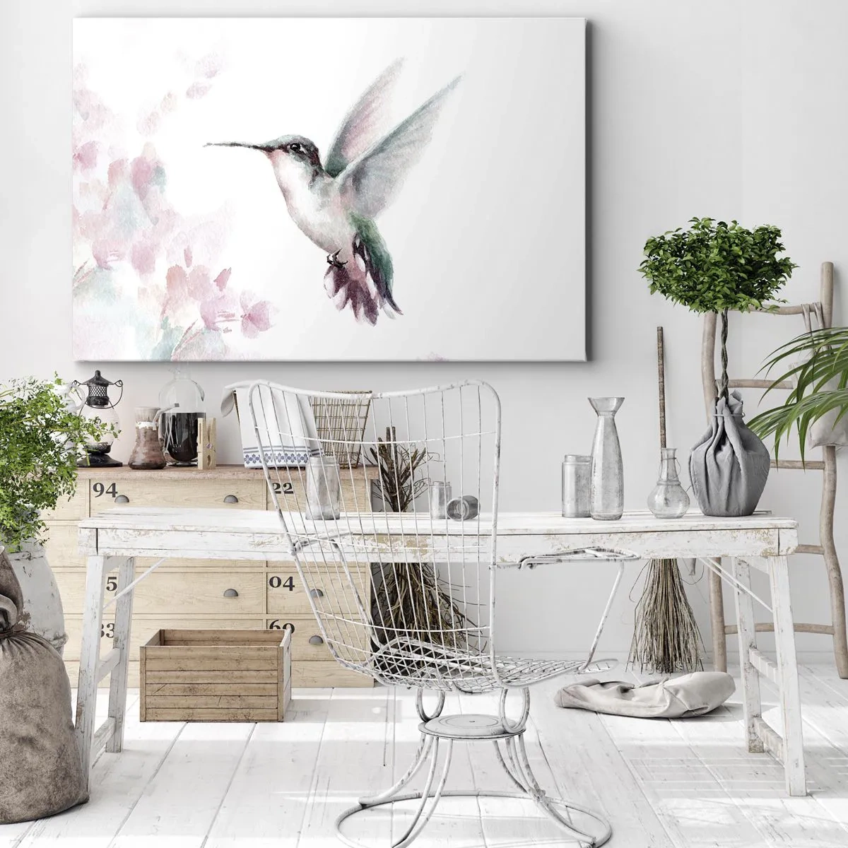 Obraz na plátně - Kolibřík v jemných pastelových barvách na pozadí květin - 70x50cm - Mávání - Moderní nástěnná dekorace do obývacího pokoje a ložnice ARTTOR