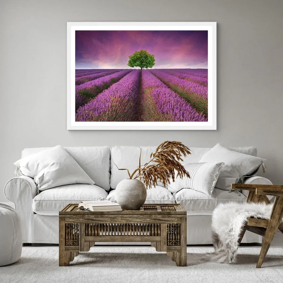 Plakát v bílém rámu - Na levandulových polích - 70x50 cm