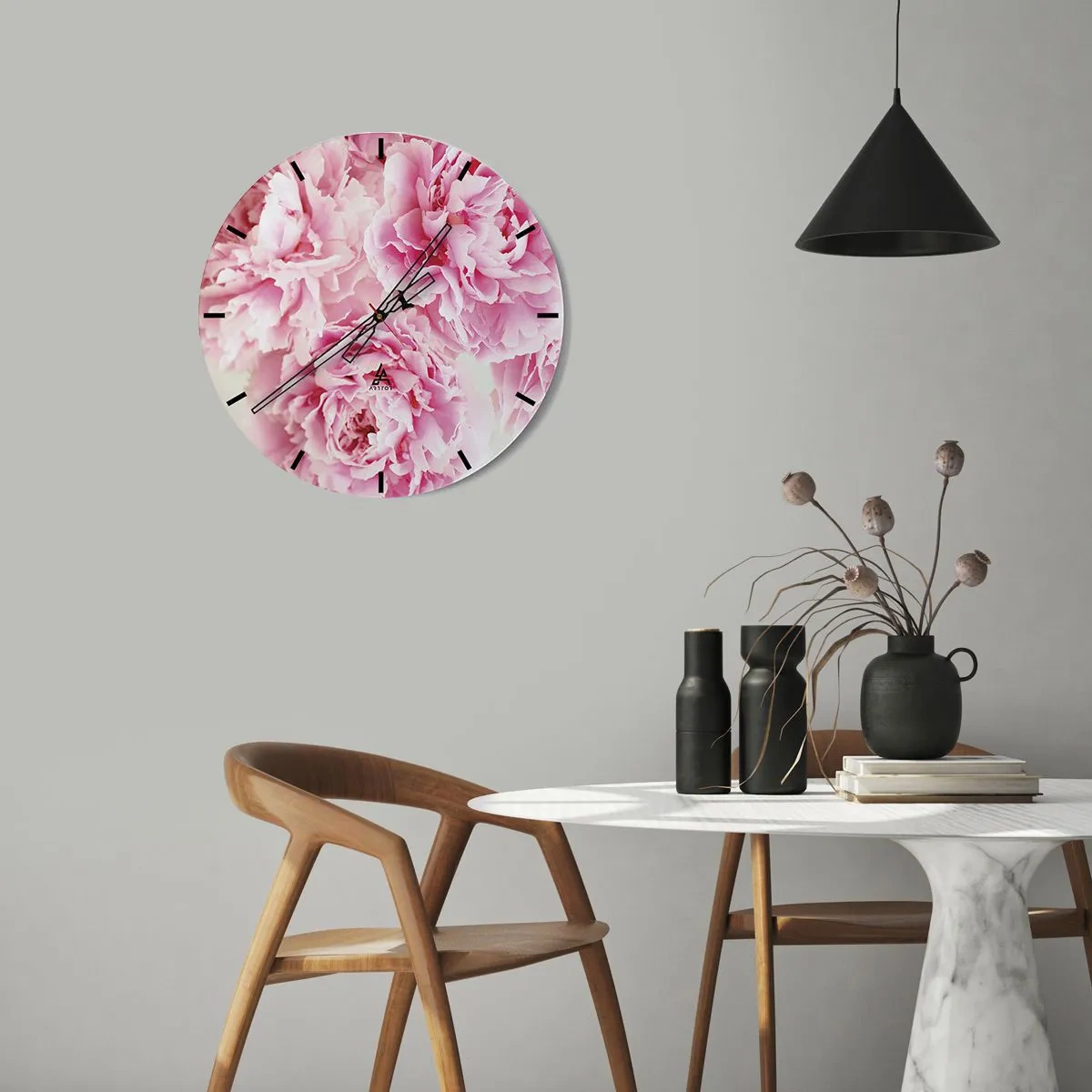 Nástěnné hodiny - Růžové květy pivoňky na bílém pozadí - 30x30cm - V růžovém přepychu - Moderní nástěnná dekorace do obývacího pokoje, kuchyně a ložnice ARTTOR