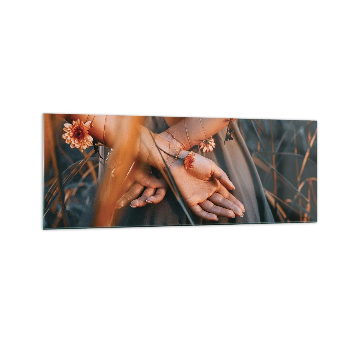 Obraz na skle - Propojená s přírodou - 140x50 cm