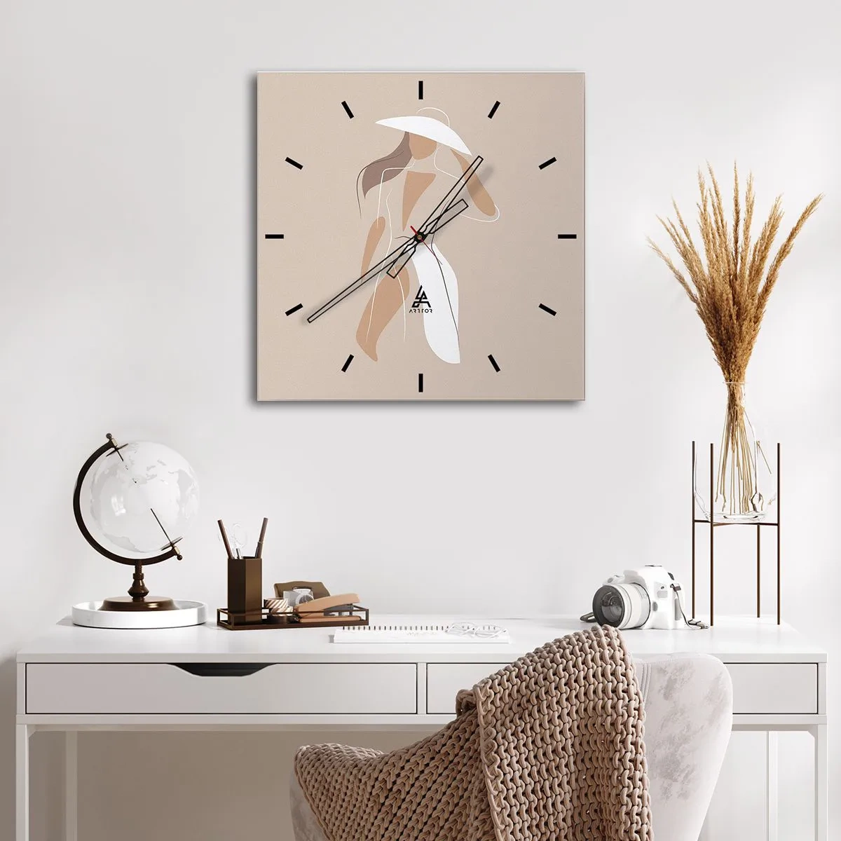 Nástěnné hodiny - Móda je zábava - 40x40 cm