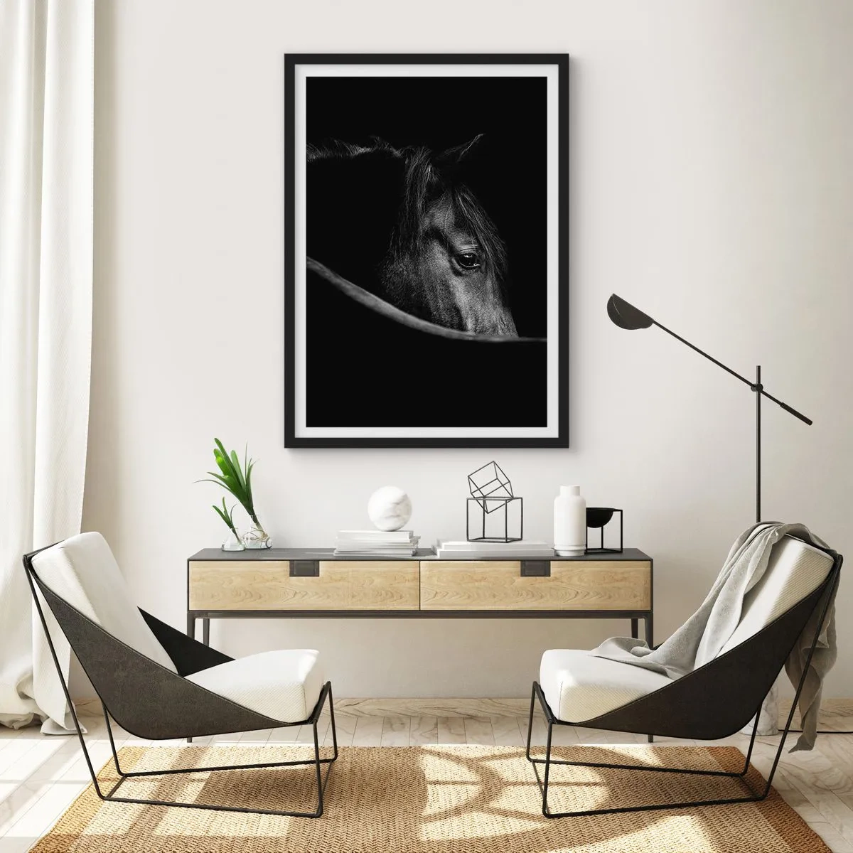 Plakát v černém rámu - Černobílý portrét koně v uměleckém pojetí - 50x70cm - Černý kníže - Moderní nástěnná dekorace do obývacího pokoje a ložnice ARTTOR