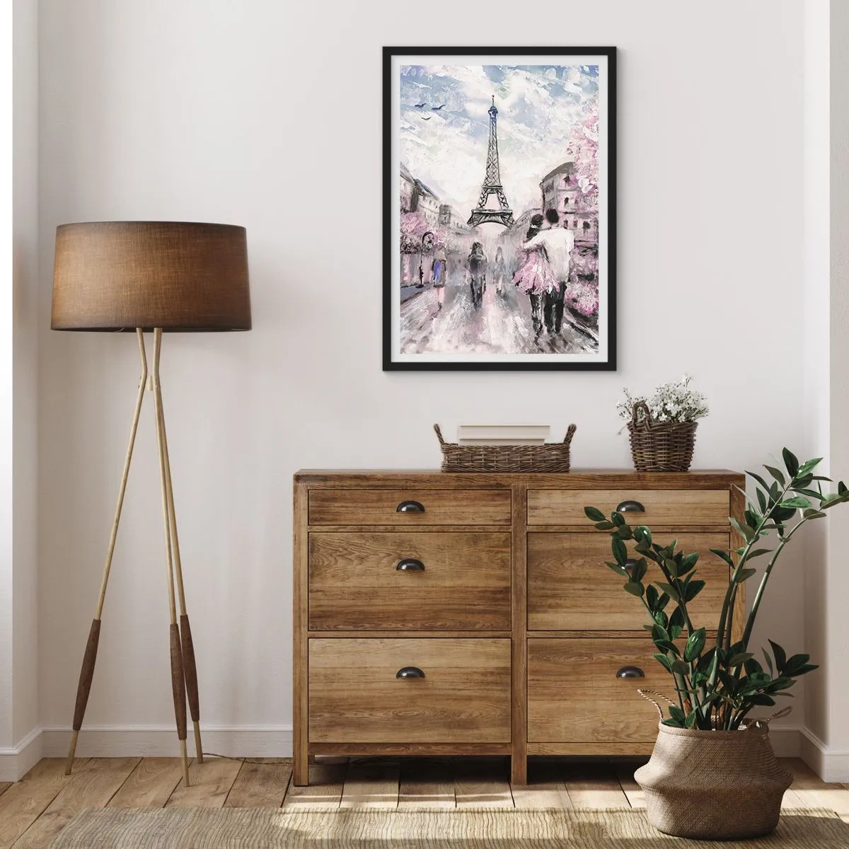 Plakát v černém rámu - Romantická scéna v Paříži s Eiffelovou věží v pozadí - 50x70cm - Když se zamilovat, tak jenom v… - Moderní nástěnná dekorace do obývacího pokoje a ložnice ARTTOR