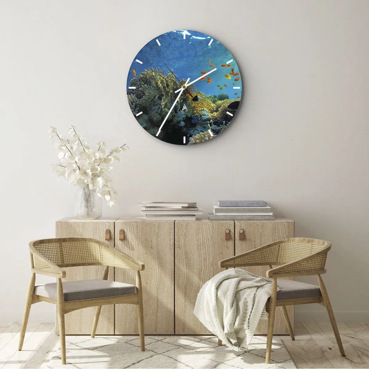 Nástěnné hodiny - Barevný korálový útes s rybami v paprscích slunce - 30x30cm - Podvodní poklady - Moderní nástěnná dekorace do obývacího pokoje, kuchyně a ložnice ARTTOR