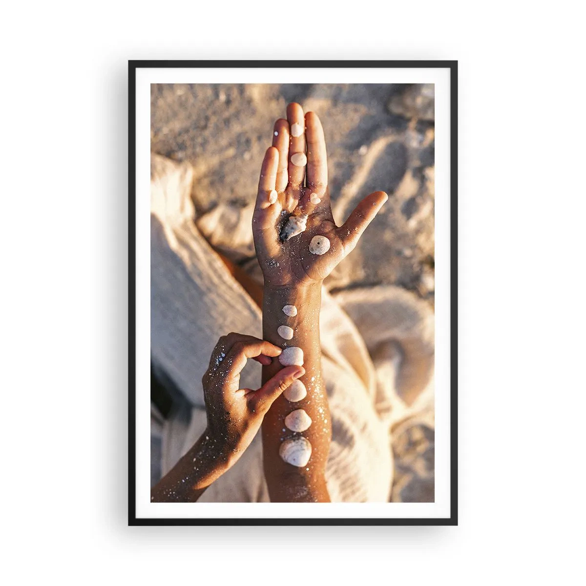 Plakát v černém rámu - Krása na dosah - 70x100 cm