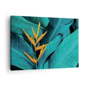 Obraz na plátně - Exotická květina na pozadí banánových listů v tyrkysových odstínech. - 70x50cm - Rajský květ - Moderní nástěnná dekorace do obývacího pokoje a ložnice ARTTOR