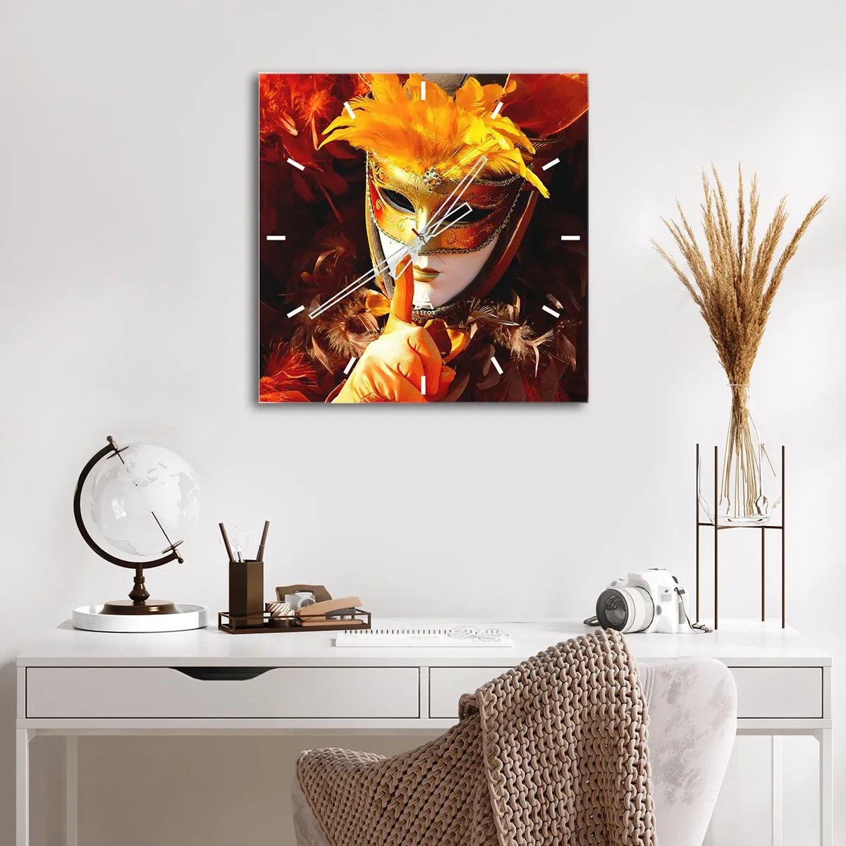 Nástěnné hodiny - Tajemství je částí hry - 30x30 cm