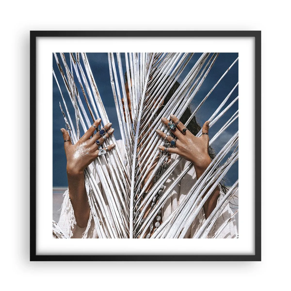 Plakát v černém rámu - Šamanová holka? - 50x50 cm