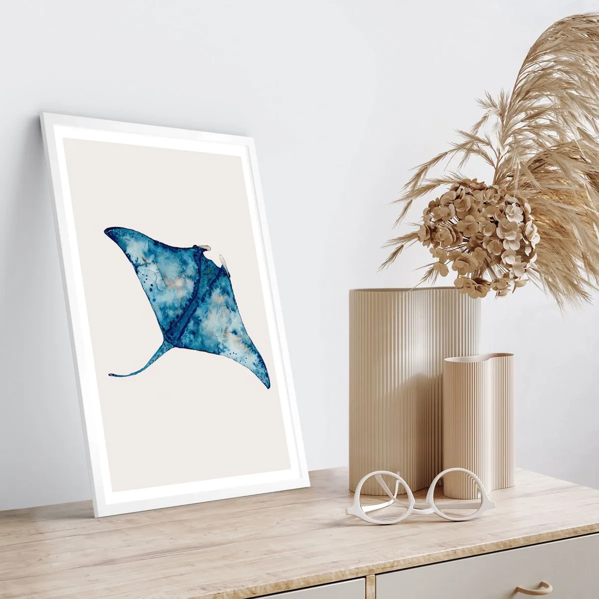 Plakát v bílém rámu - Život v modři - 40x50 cm